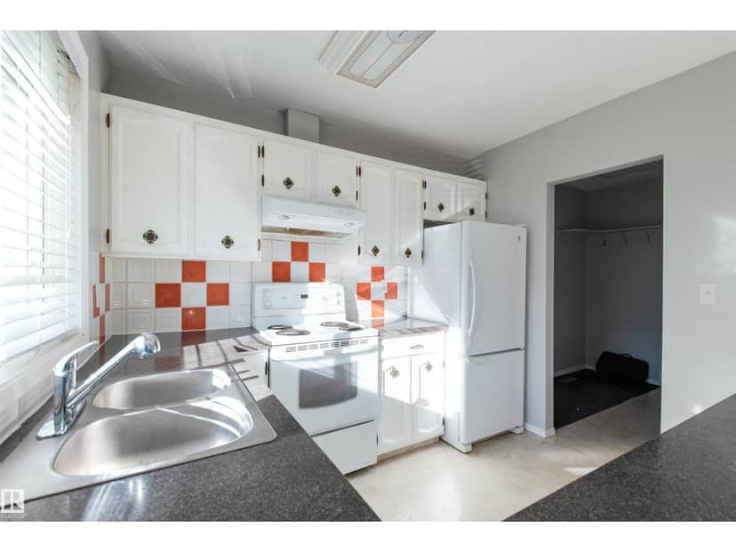 4411 49 AV, Bonnyville Town, photo 5