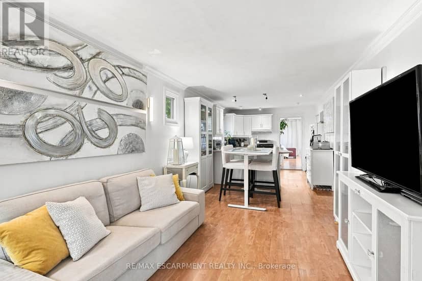 328 Woodward Avenue — photo 8 of 21