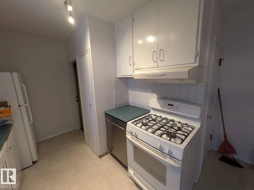 9733 143 ST NW, Edmonton, photo 7