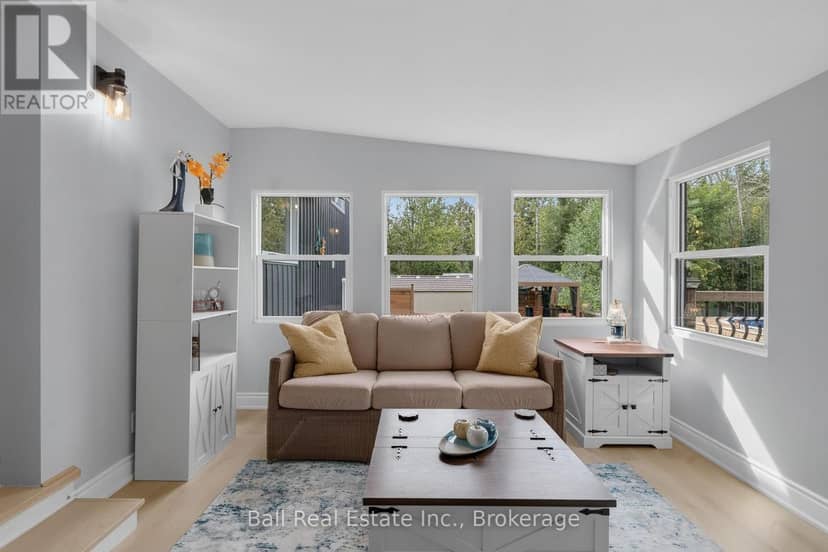 118 Echo Bay Road E — photo 15 of 40