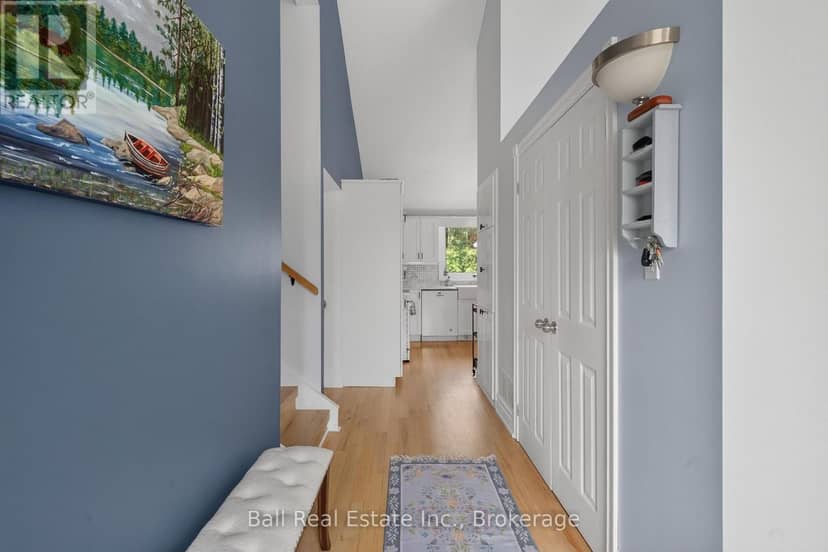118 Echo Bay Road E — photo 16 of 40