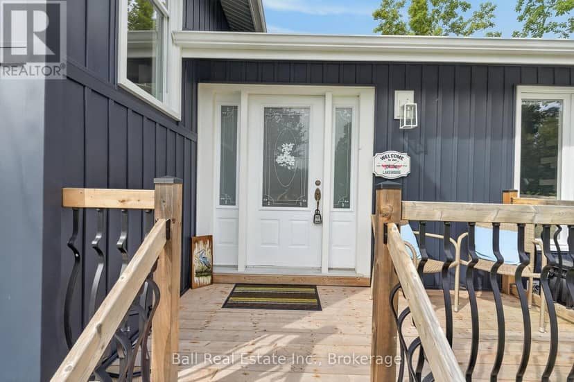 118 Echo Bay Road E — photo 2 of 40