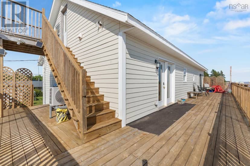 32 Evergreen Court — photo 10 of 40