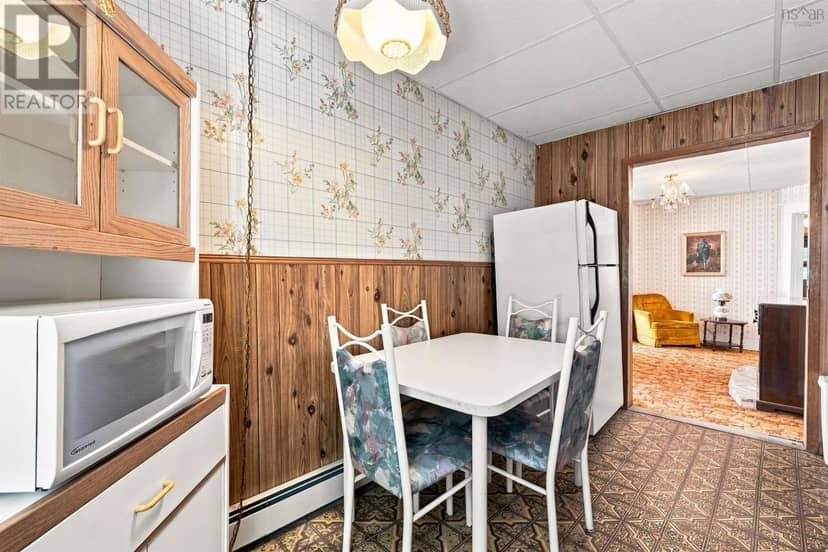 6355/6357 Cork Street — photo 20 of 40