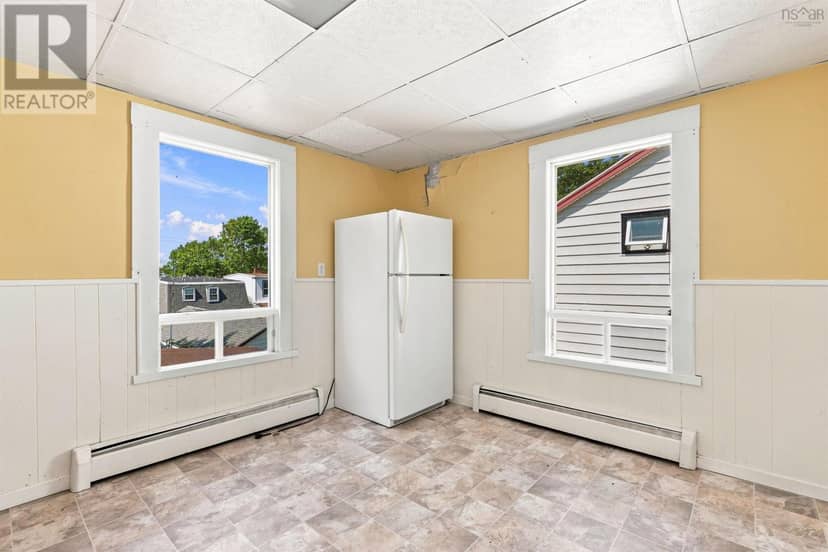 6355/6357 Cork Street — photo 34 of 40