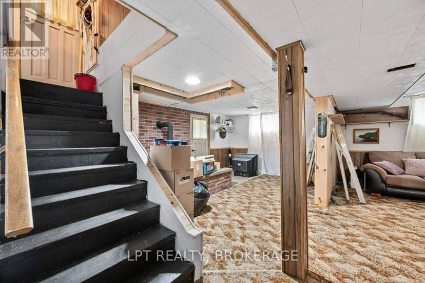 6175 Lakeview Drive — photo 19 of 40