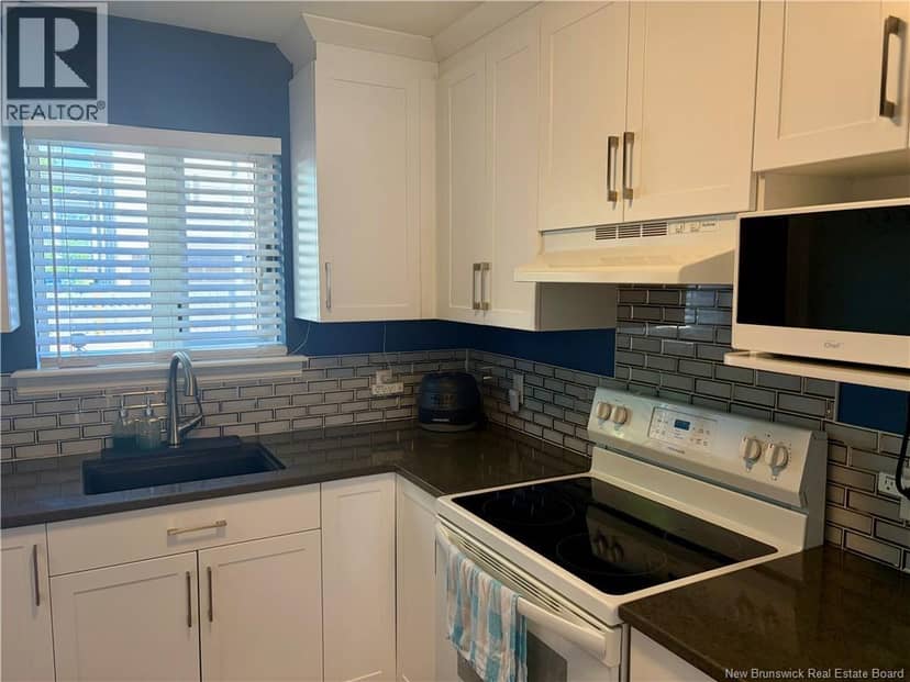 331 McLaughlin Drive Unit# 4 — photo 14 of 36
