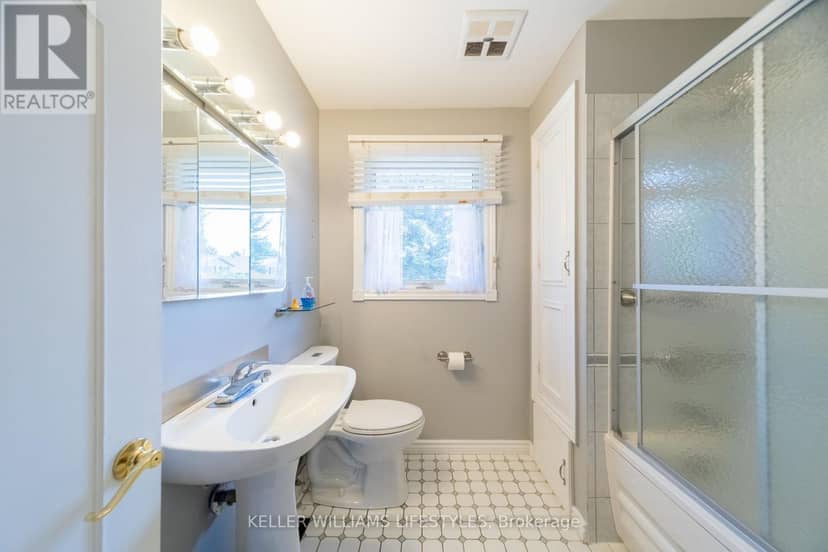 198 Main Street N — photo 36 of 40