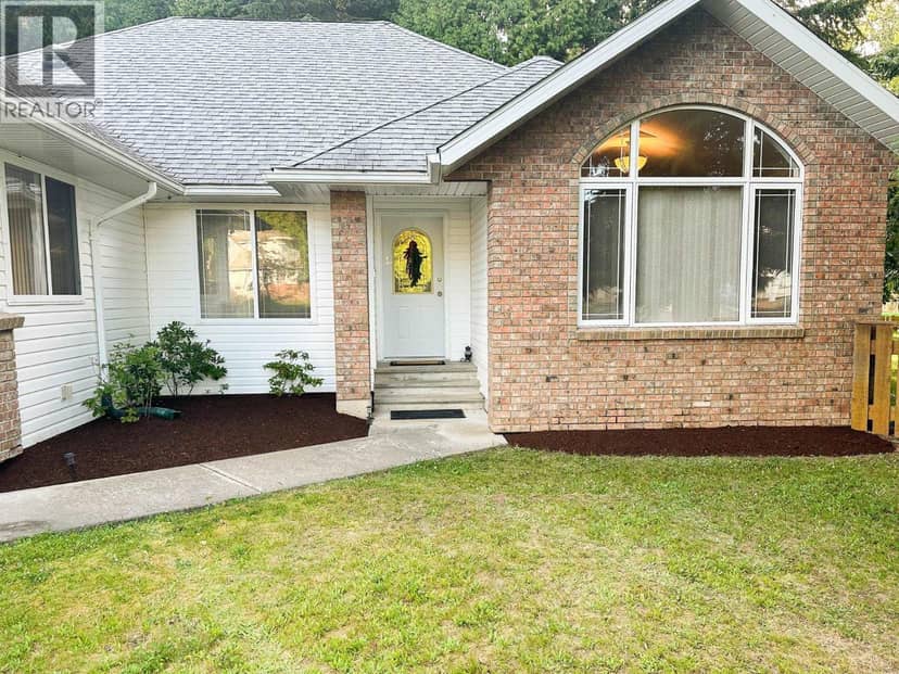 5418 MCCONNELL CRESCENT, Terrace