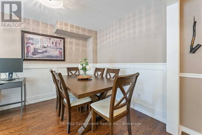 1 - 1500 Reeves Gate — photo 5 of 22