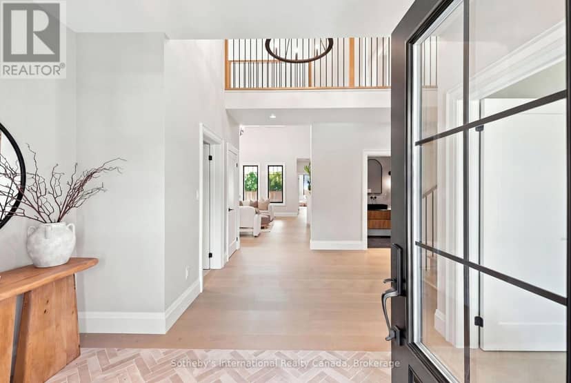 222 Oak Street — photo 4 of 40