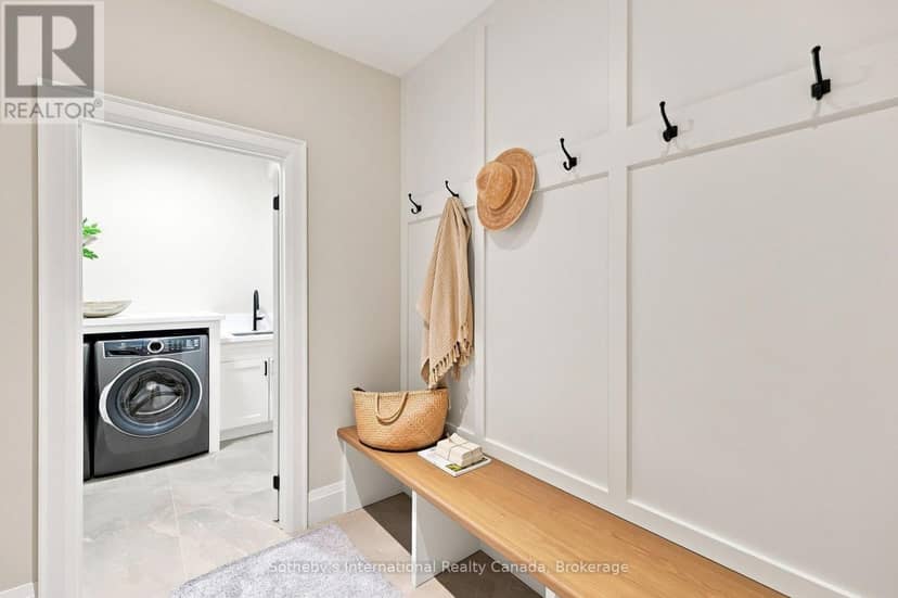 222 Oak Street — photo 8 of 40