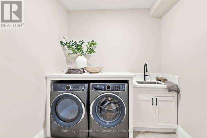 222 Oak Street — photo 9 of 40