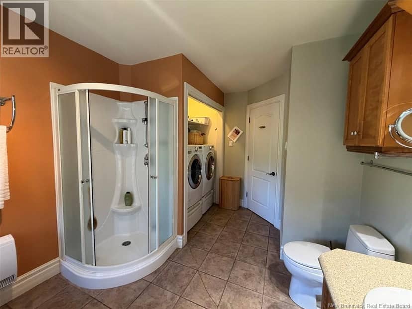 120 Hubert Street — photo 15 of 24