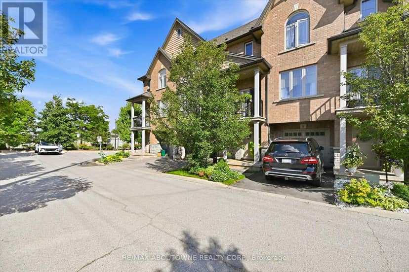 10 - 2985 Jackson Drive, Burlington, photo 3