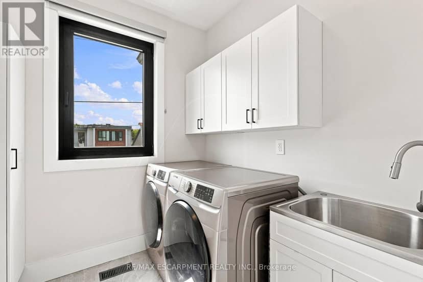 1181 Ogden Avenue — photo 38 of 40