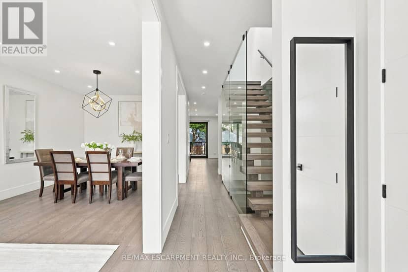 1181 Ogden Avenue — photo 4 of 40