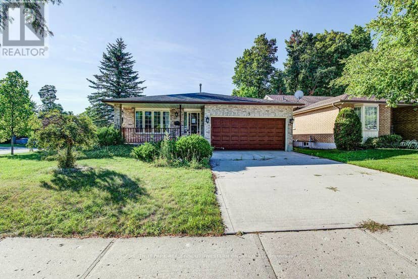 3 Cora Drive — photo 2 of 40