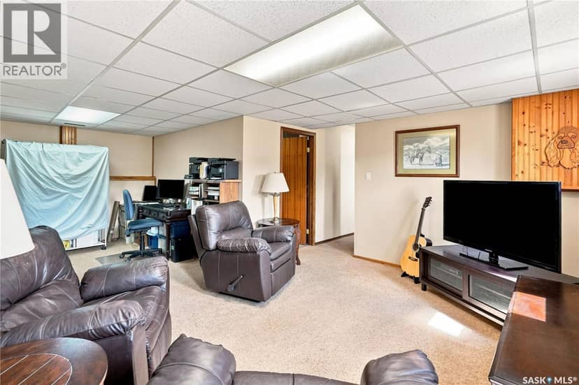 1630 Spadina DRIVE — photo 24 of 40