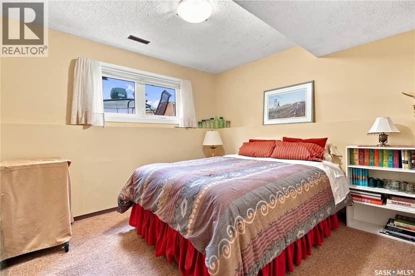 1630 Spadina DRIVE — photo 28 of 40