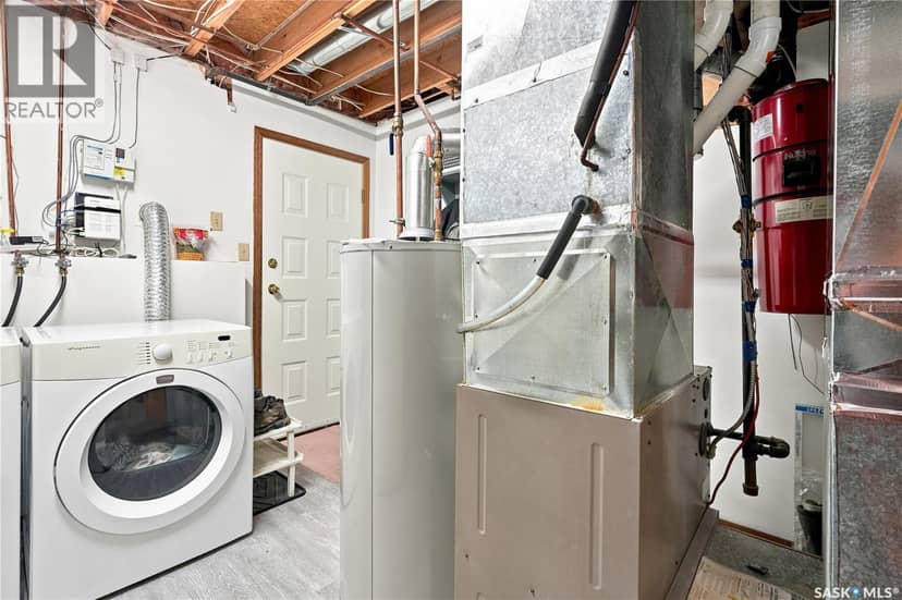 1630 Spadina DRIVE — photo 34 of 40