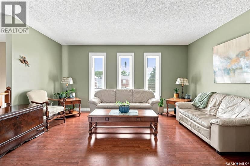 1630 Spadina DRIVE — photo 6 of 40