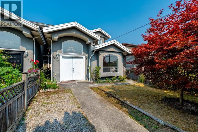8207 15TH AVENUE, Burnaby