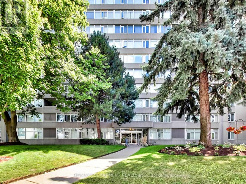 405 - 30 Harrisford Street — photo 3 of 40