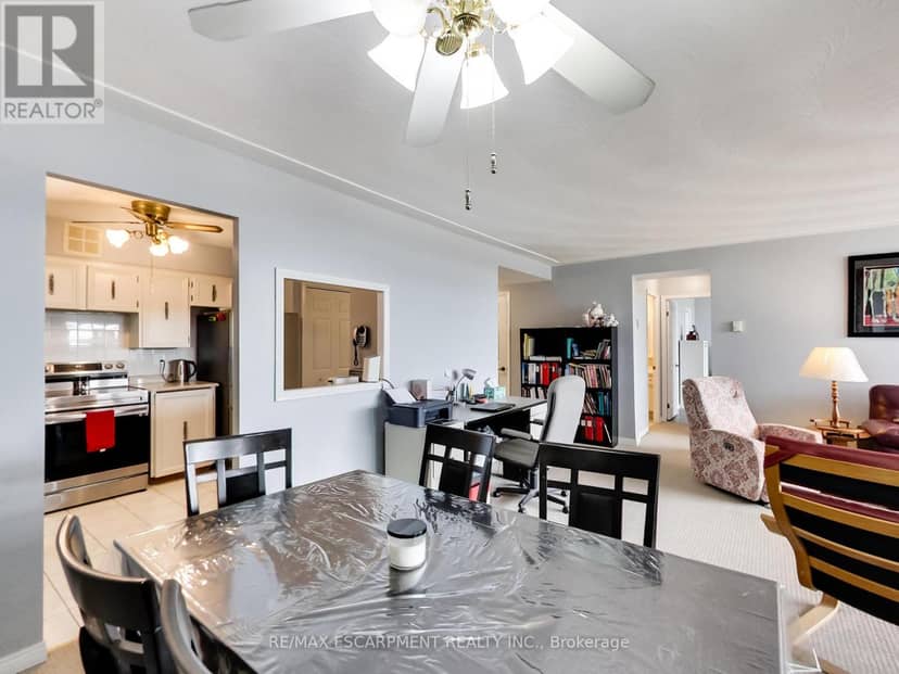 405 - 30 Harrisford Street — photo 20 of 40