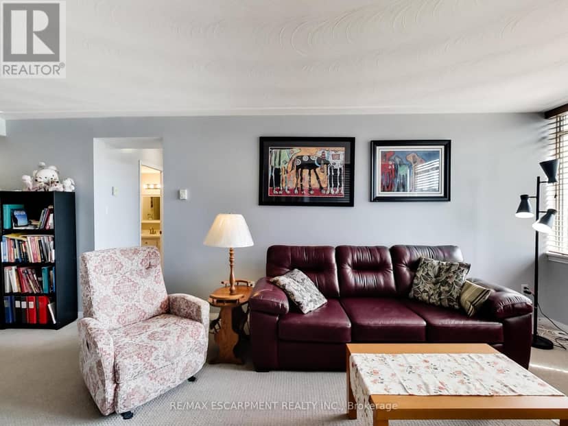 405 - 30 Harrisford Street — photo 13 of 40