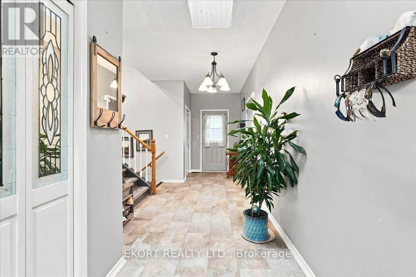 2433 62 Highway, Prince Edward County, photo 5