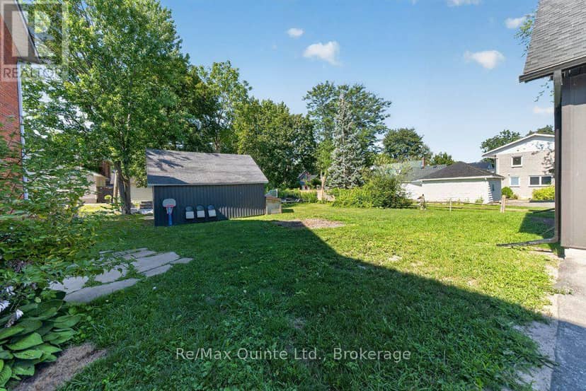 221 Albert Street — photo 36 of 40
