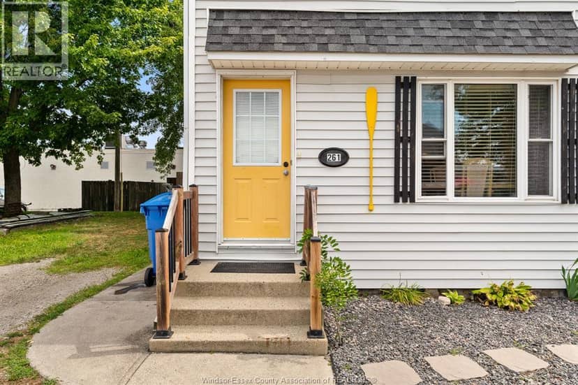 261 Bathurst STREET, Amherstburg, photo 2
