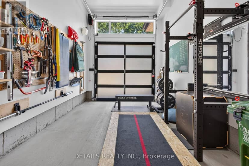 296 Kirchoffer Avenue — photo 3 of 40