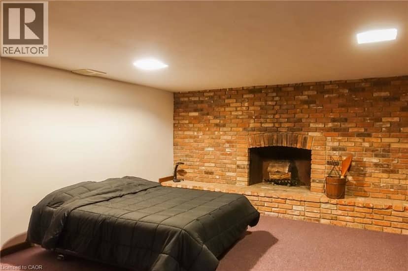 13 KELLY Avenue — photo 19 of 40