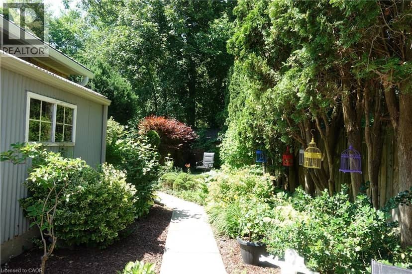 13 KELLY Avenue — photo 27 of 40