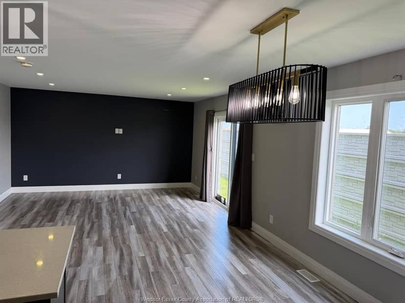 16 Betty Court — photo 11 of 36