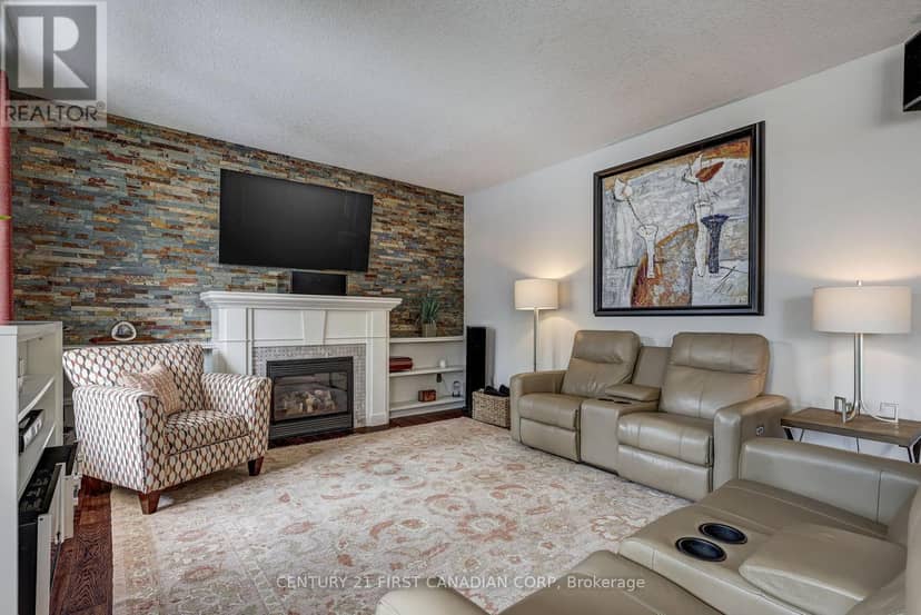 6919 Raleigh Boulevard — photo 11 of 40