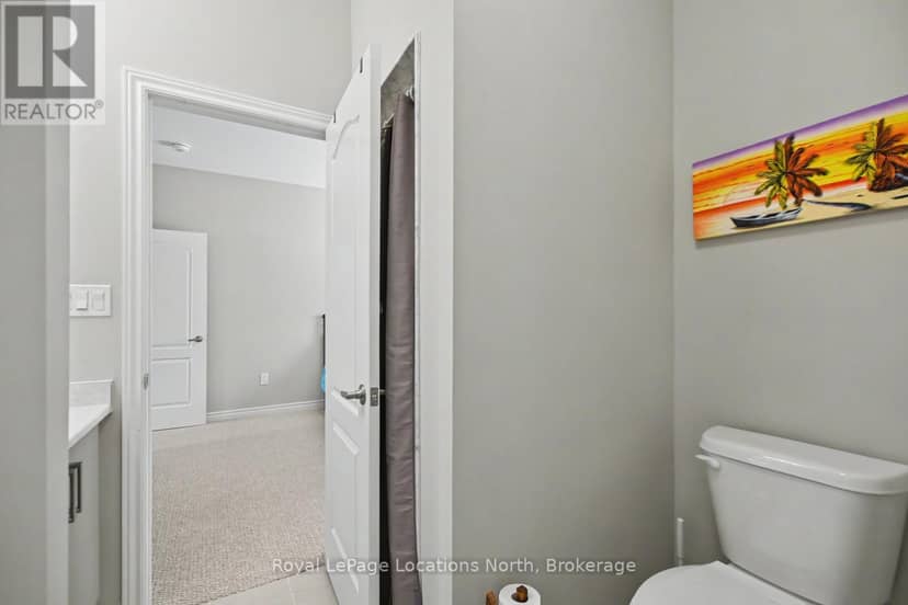 214 Springfield Crescent — photo 15 of 40