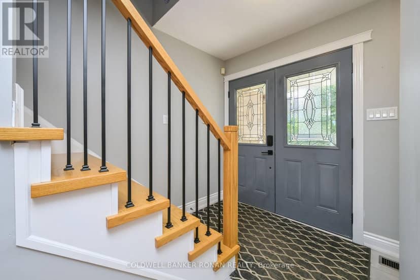 20 John W Taylor Avenue — photo 4 of 33