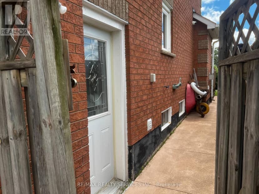 59 Stanwell Drive — photo 12 of 36