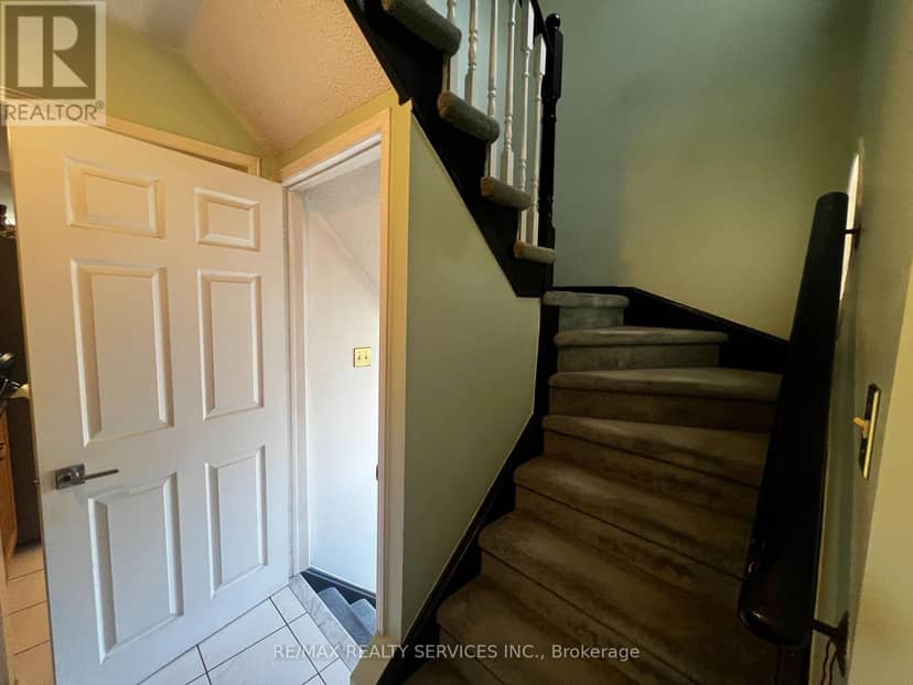 59 Stanwell Drive — photo 31 of 36