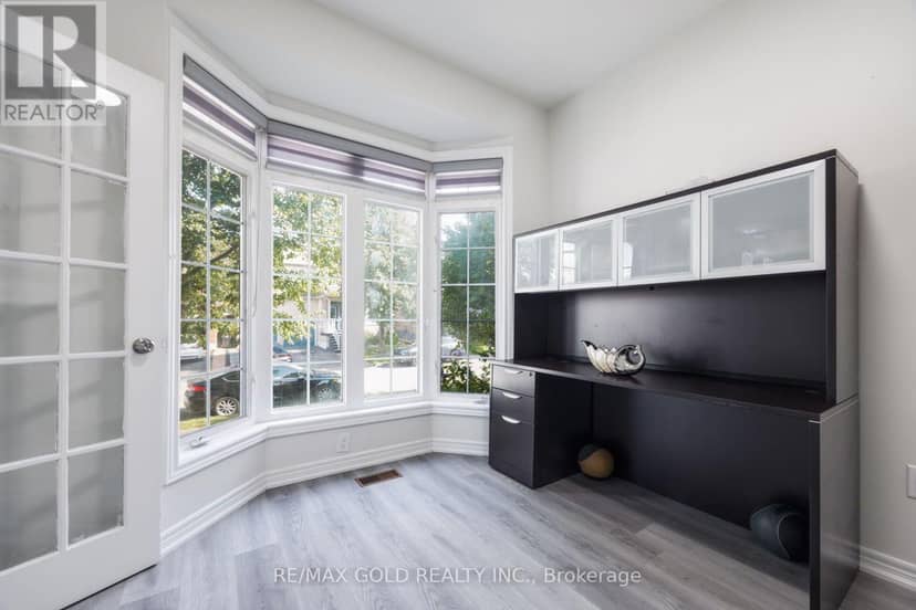 50 Northface Crescent — photo 16 of 40