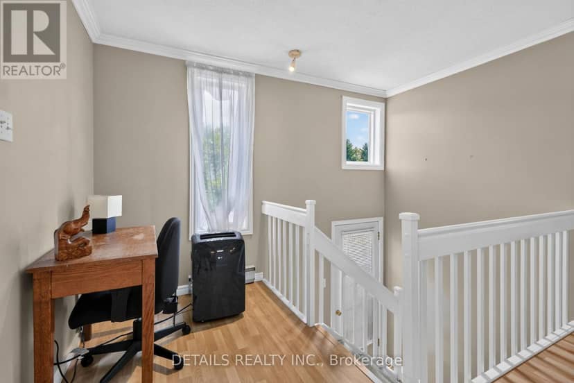 7 - 1 Stonebank Crescent — photo 9 of 40