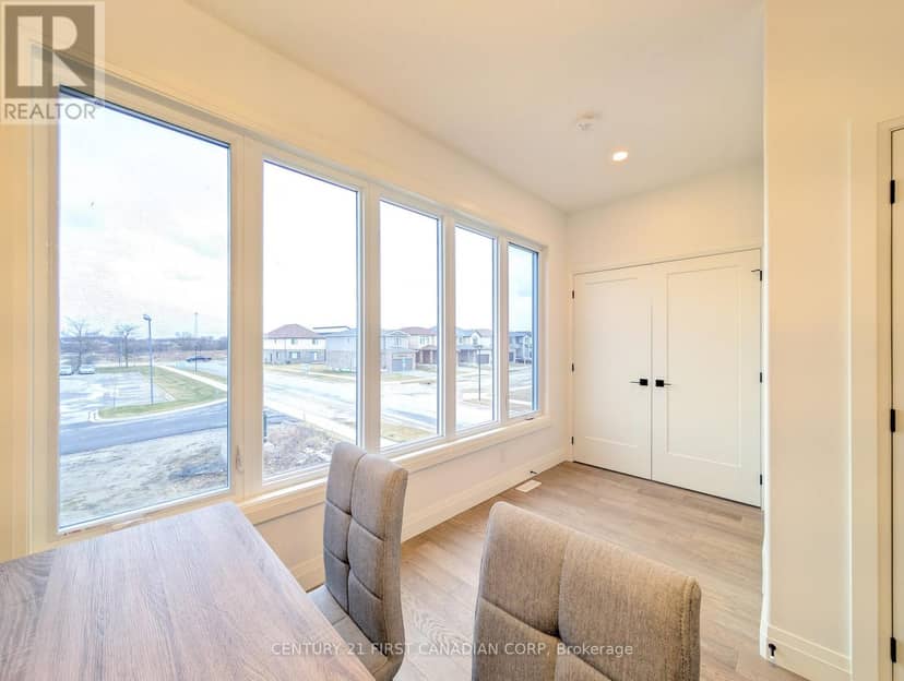 38 - 235 Kennington Way — photo 8 of 23