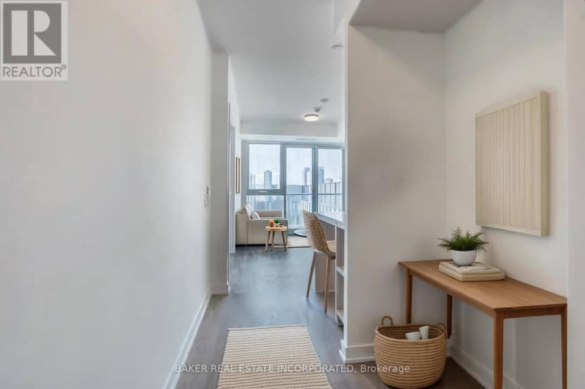 1117 - 425 Front Street E — photo 6 of 17