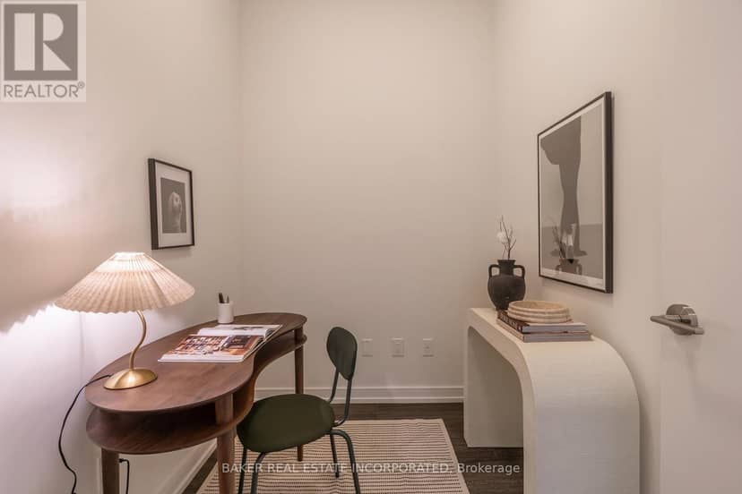 611 - 425 Front Street E — photo 4 of 16