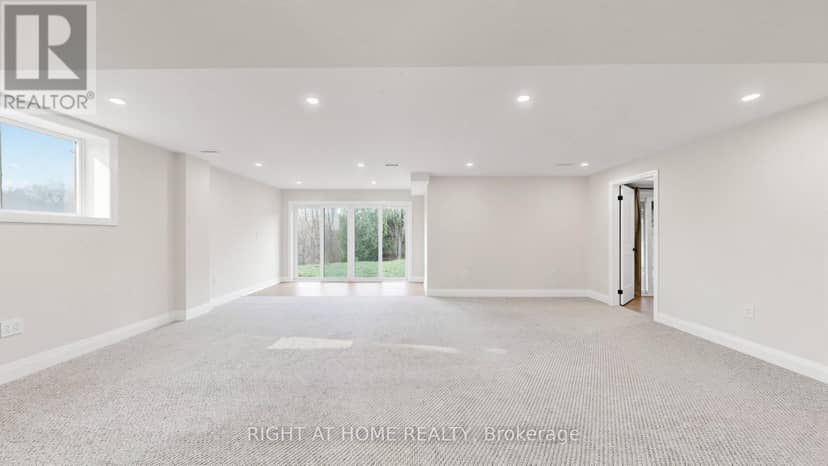 14 Dixon Court — photo 35 of 40