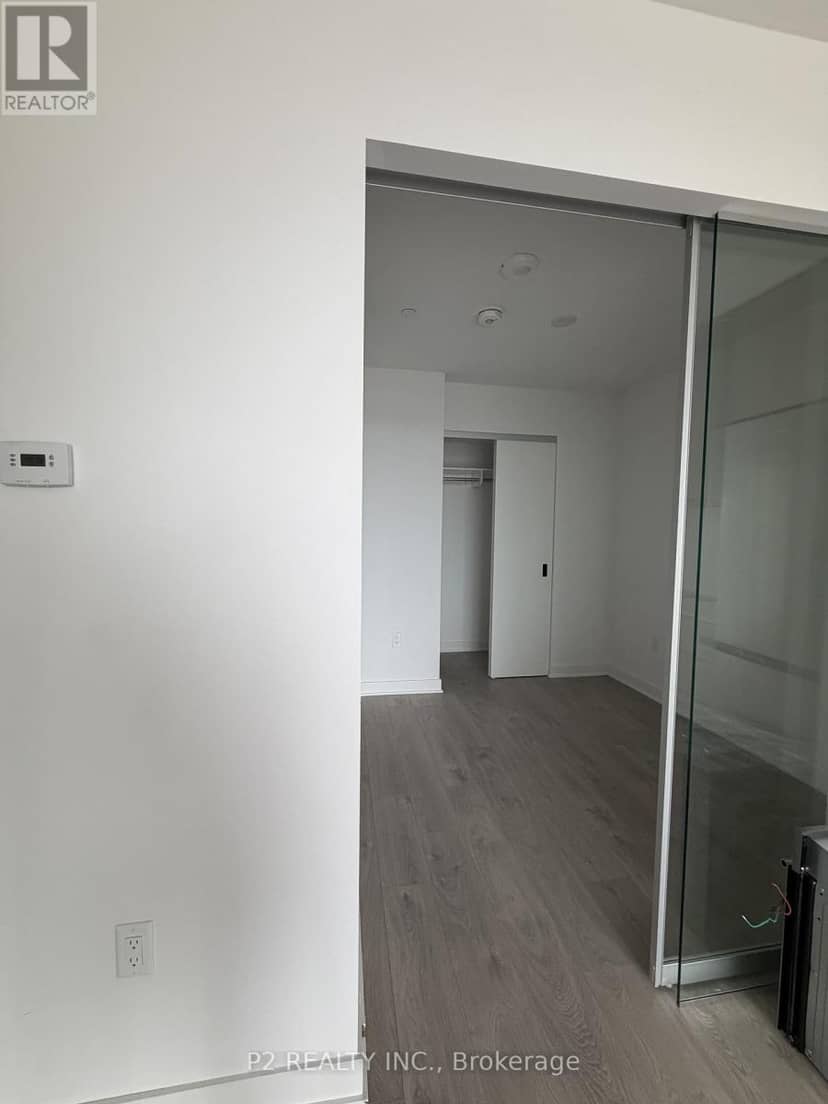 628 - 36 Zorra Street — photo 4 of 10