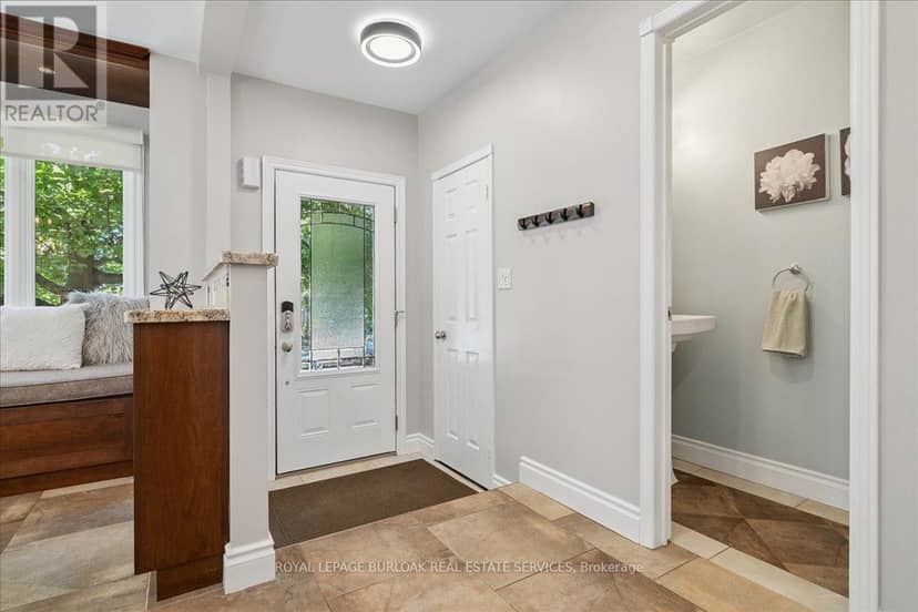 44 Sunvale Place — photo 6 of 40